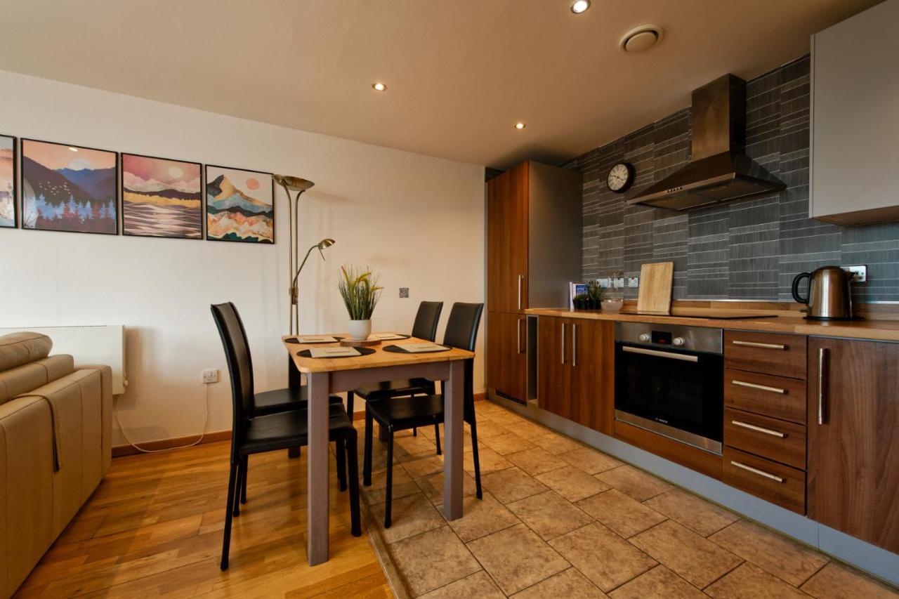 Sidemersey Livings- Convenient 1-Bedroom Flat With A View, Central Liverpool Extérieur photo